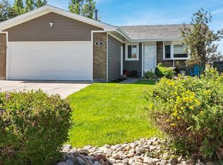 621 Kiwi Rd, Sterling, CO 80751