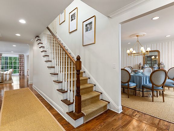3rd image of 4425 Forsythe Pl