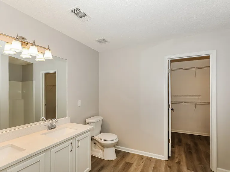 5567 Katherine Village Dr — Photo 11