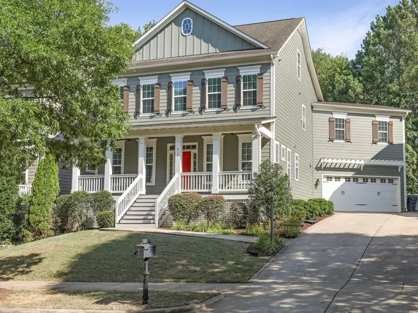 513 Morning Oaks Dr, Holly Springs, NC 27540