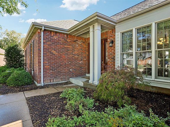 4th image of 4040 Hartwick Ct