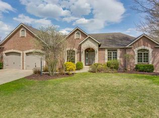 60978 Whispering Hills Dr, South Bend, IN 46614