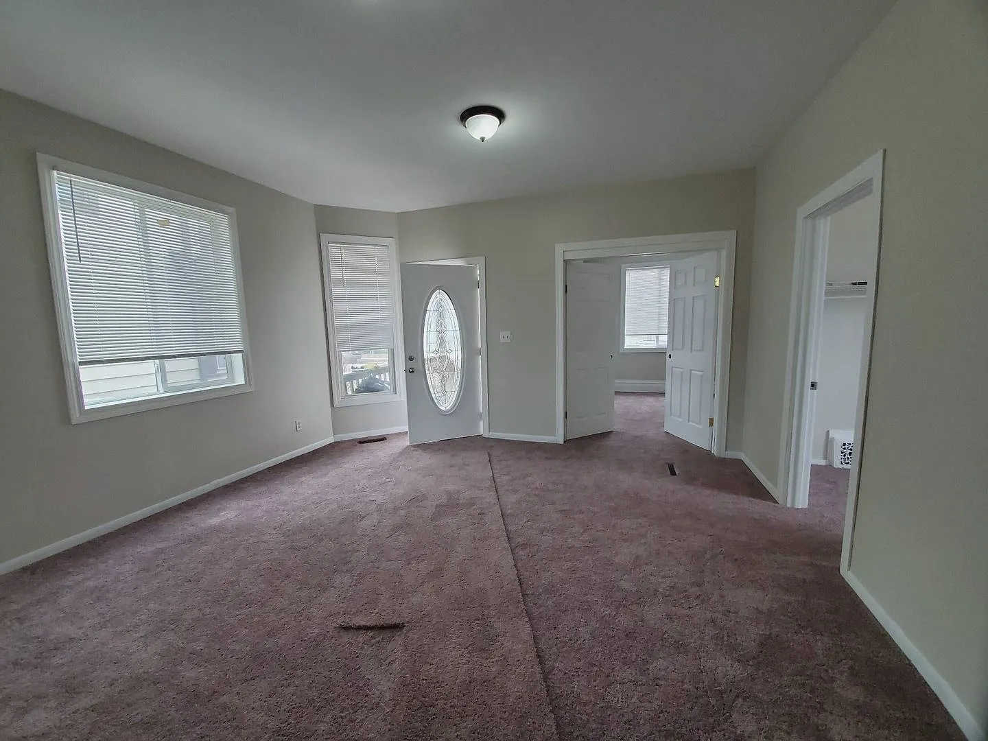 Ginormous 6 Bed Single Family Home | Main Level Laundry | Appliances Included | Rear Deck & Front... — Photo 2