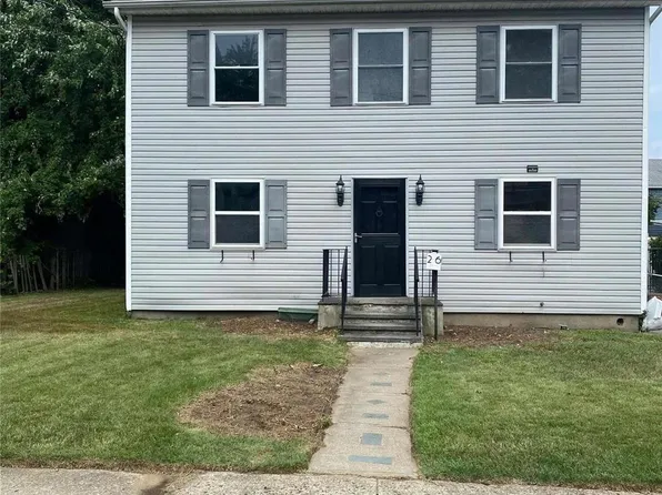 26 Linwood Rd, Port Washington, NY 11050