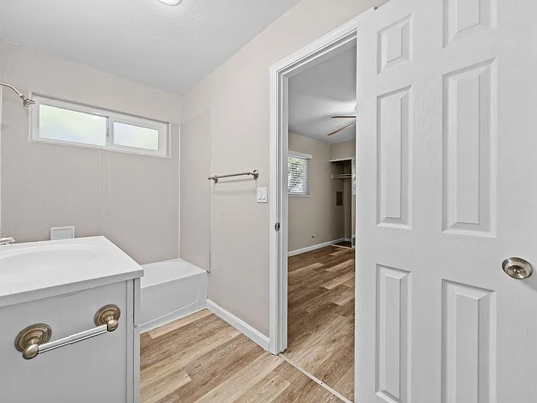 The Dalton Apartments — Photo 14