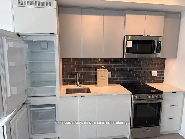 Building Photo - 285 Dufferin St #1016