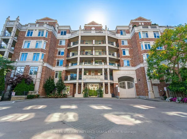 10 Old Mill Trl #210, Toronto, ON M8X 2Y9