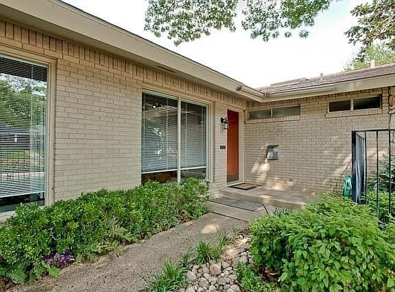 2nd image of 6215 E University Blvd