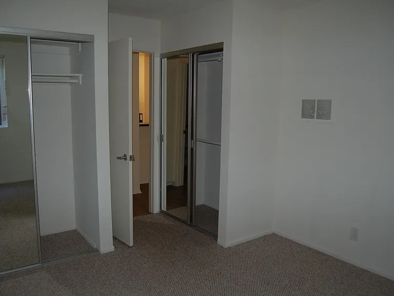 1232 Harvard St #6 — Photo 13