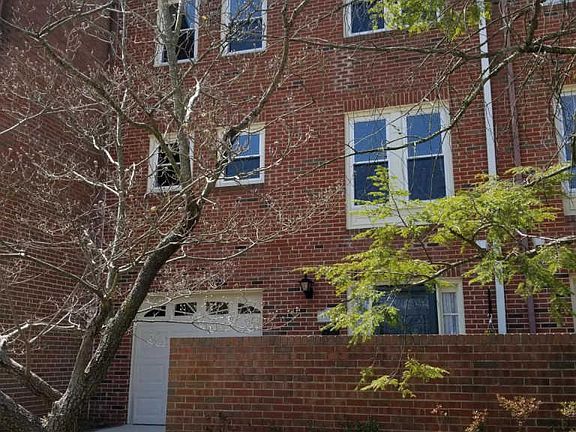 2nd image of 1566A Westmoreland St