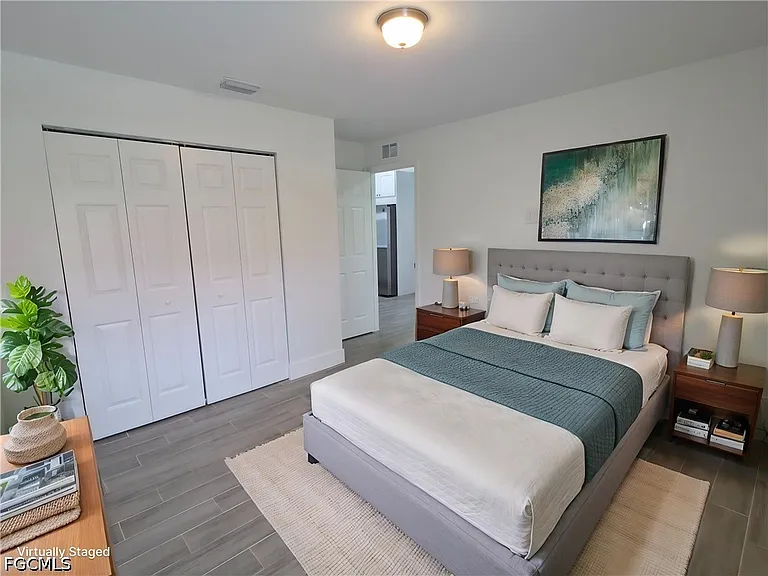2907 SW Santa Barbara Pl — Photo 9