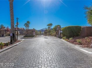 10008 Willowbrook Pond Rd, Spring Valley, NV 89148