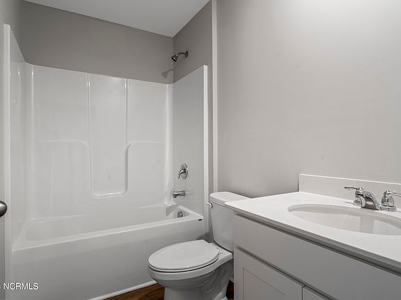 5th image of 7006 Woodline Drive