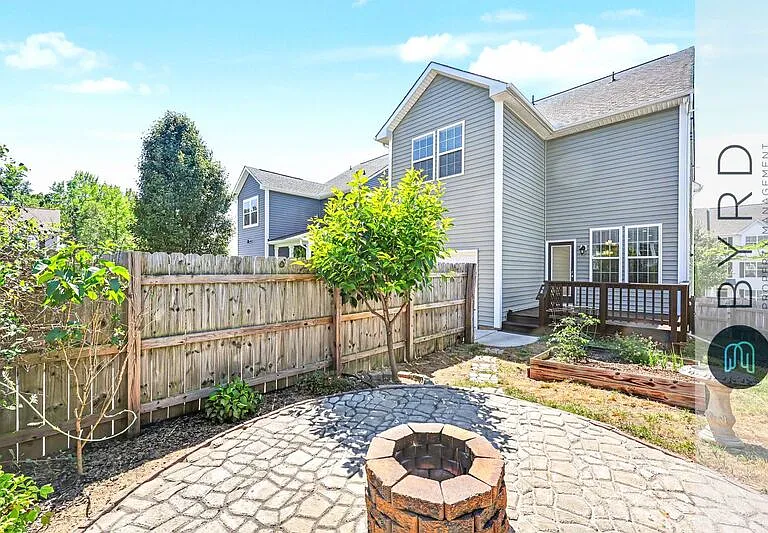 16921 Thornapple Run — Photo 40