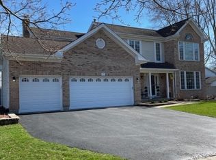 301 Adare Dr, Cary, IL 60013