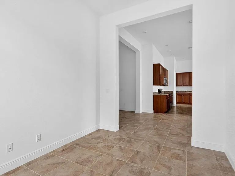 11344 SW Pietra Way — Photo 23