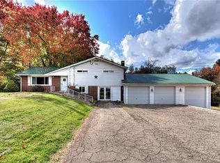 214 Saxonburg Rd, Butler, PA 16002