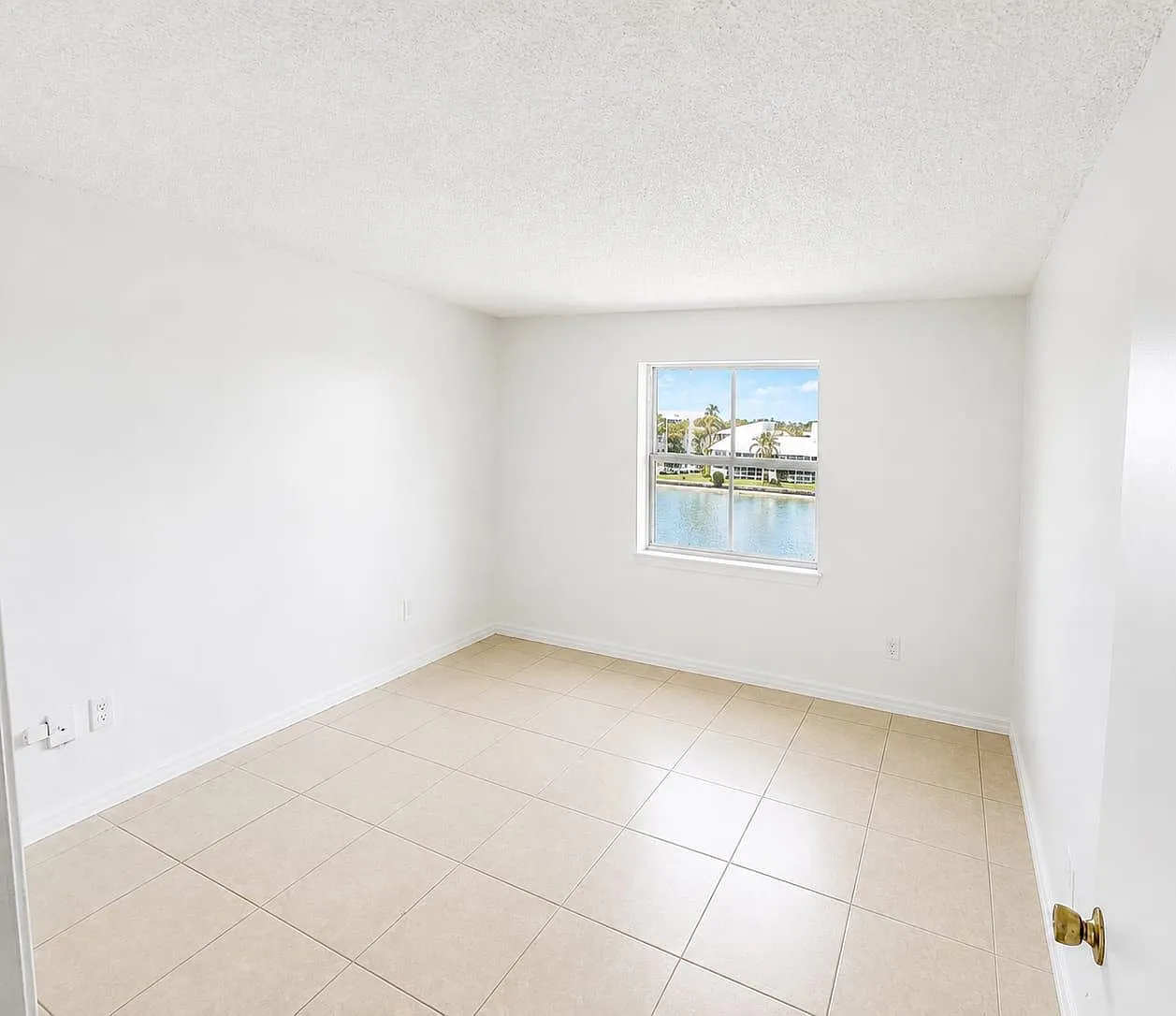 1 bed, 760 sqft, $1,800 — Photo 3