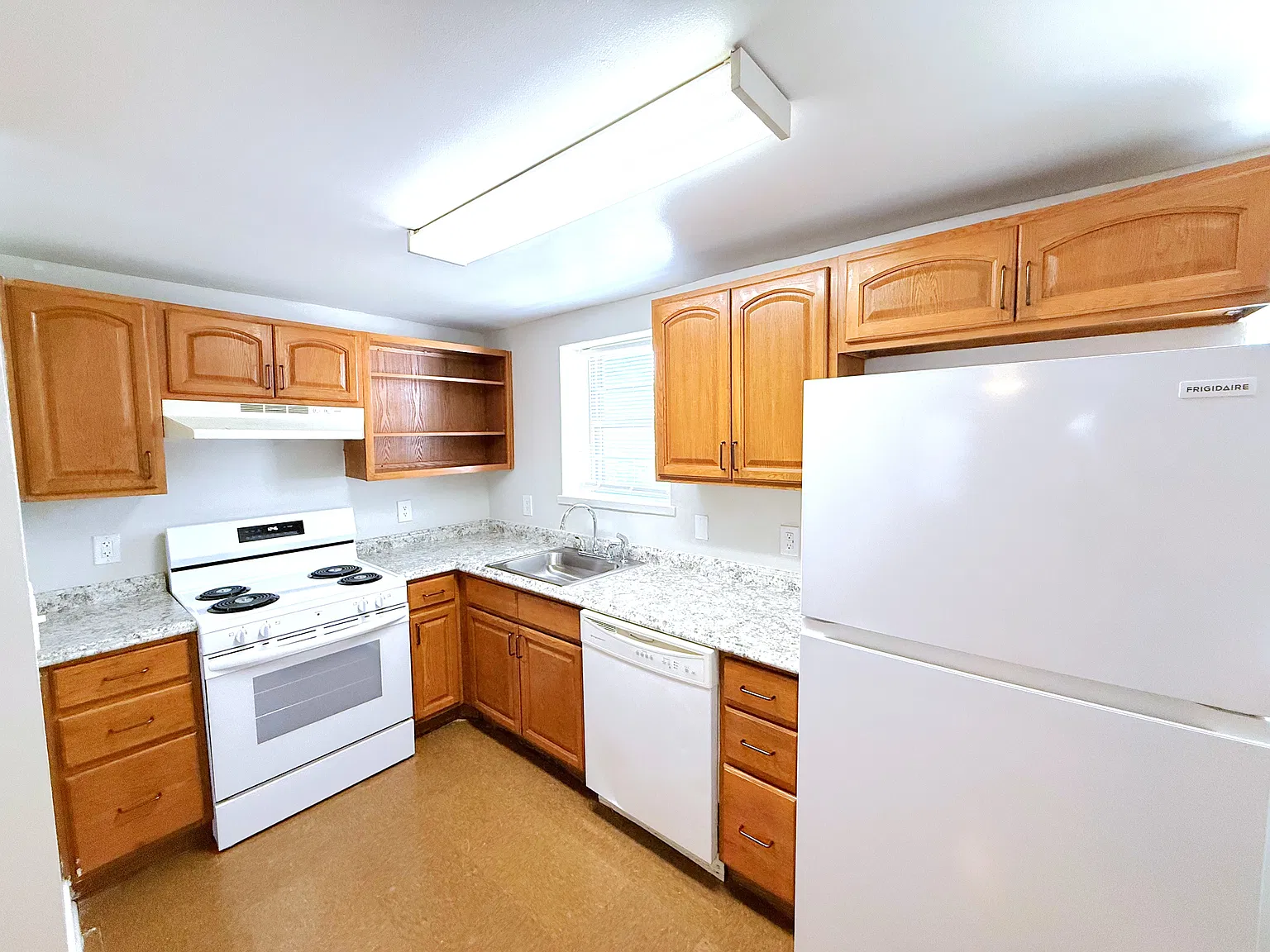 1 bed, 614 sqft, $828 — Photo 2