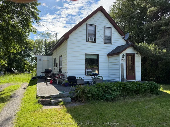290 Berford St, South Bruce Peninsula, ON N0H 2T0