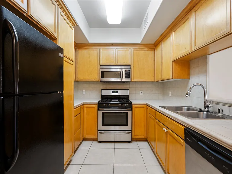 3328 Oakhurst Ave — Photo 17