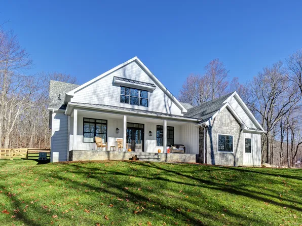 16 Yuza Mini Ln, South Kent, CT 06785