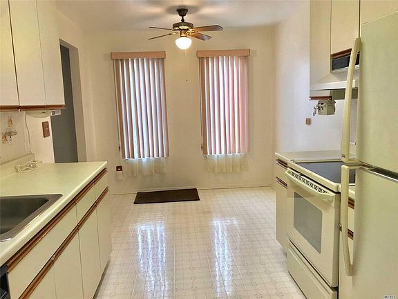 5th image of 325 Elton Ct N