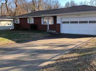 1018 E McGee St, Springfield, MO 65807