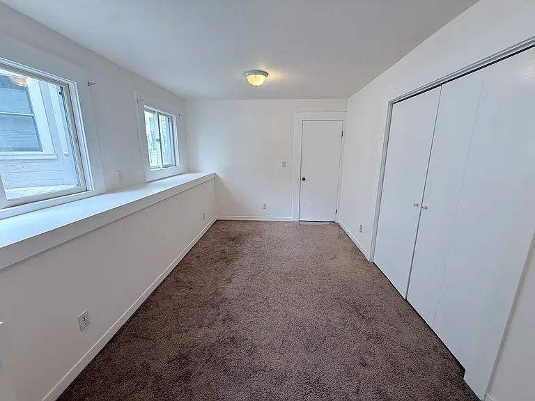 5263 Locksley Ave — Photo 20