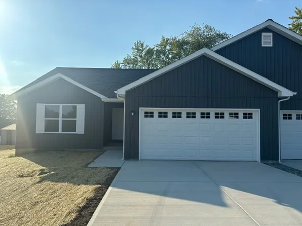 905 Jefferson St #905, Moscow Mills, MO 63362