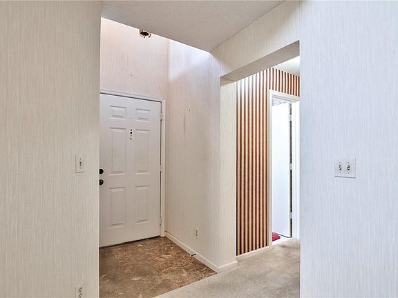 4th image of 2130 Discovery Circle