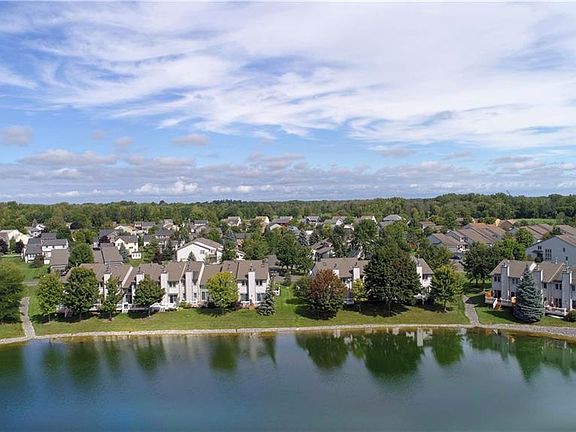 3rd image of 345 Summerhaven Dr N