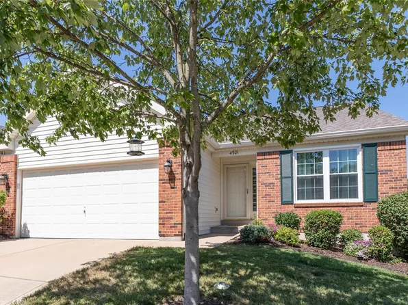 4701 Woody Terrace Ct, Saint Louis, MO 63129