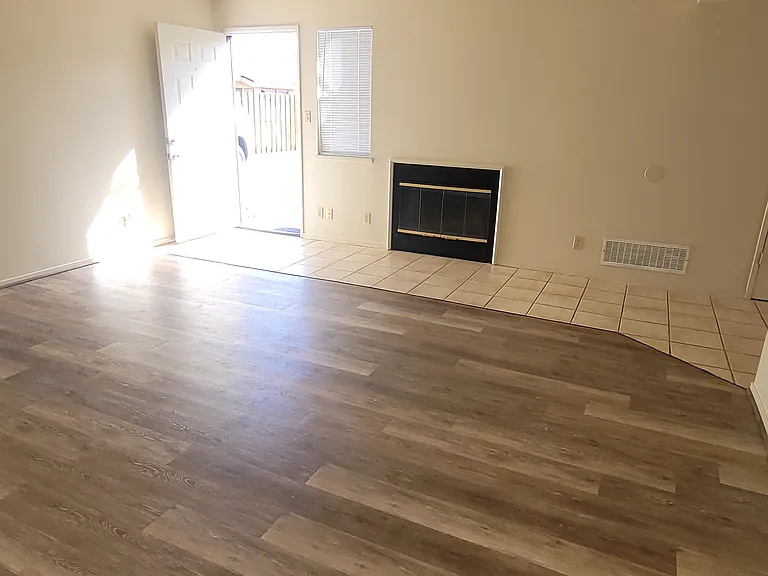 1024 W Graaf Ave #B — Photo 9