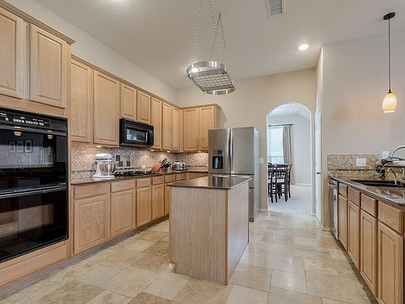 3rd image of 7428 Seawood Dr