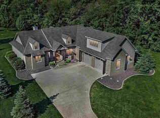 22833 Spring Creek Rd, Washington, IL 61571