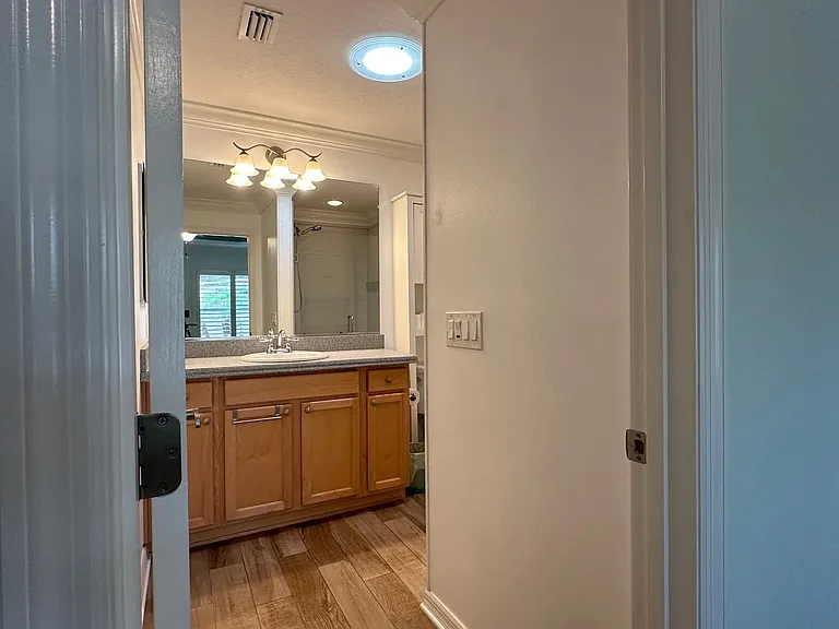 724 Yager Ln — Photo 28