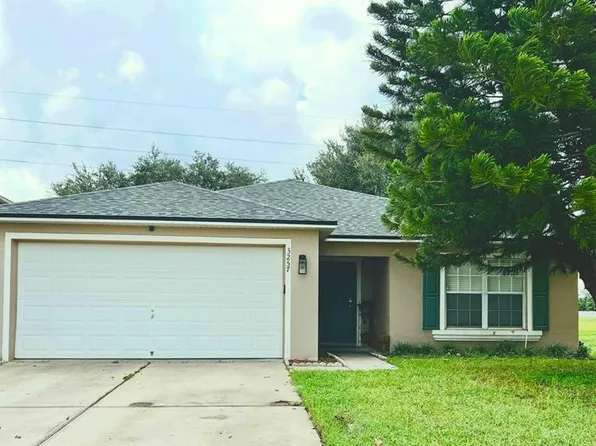 3257 Amberley Park Cir, Kissimmee, FL 34743