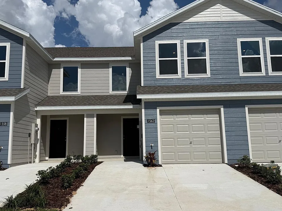 1562 Plank Pl