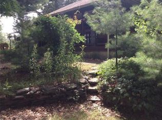 25 8th St, Taunton, MA 02780