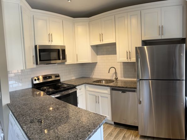 103 N State St APT 4