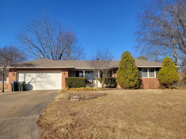 14 Grim Ct N, Kirksville, MO 63501