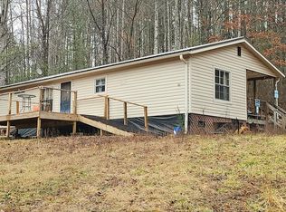 104 Creekside Ln, Franklin, NC 28734