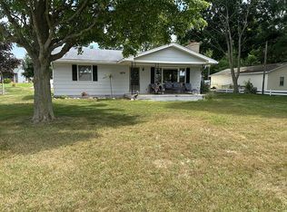 1674 N Shore Dr, Mears, MI 49436