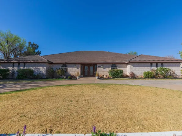 3 Sandstone Dr, Borger, TX 79007