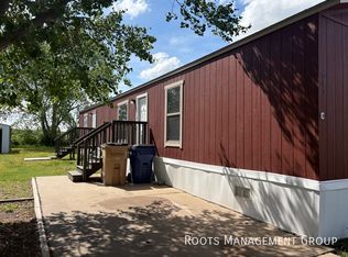 643 E Mills Dr #643, Towanda, KS 67144