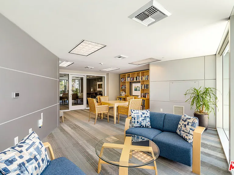 13600 Marina Pointe Dr #1507 — Photo 35