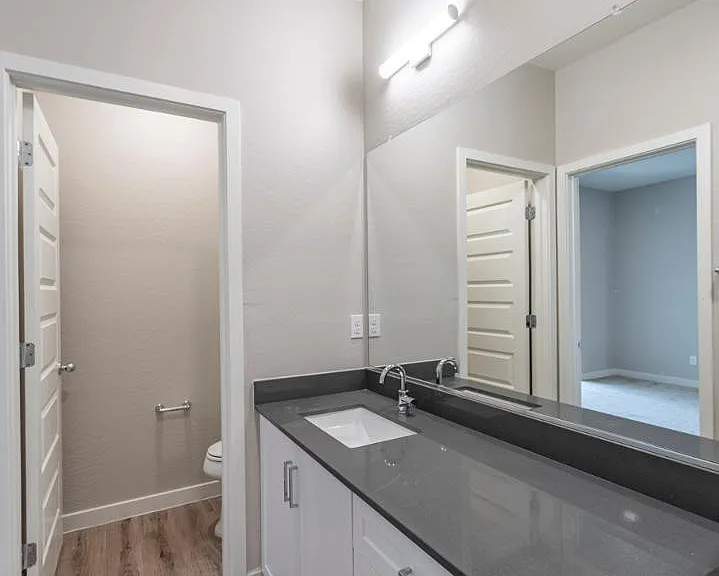 432 S 32nd St #120 — Photo 21