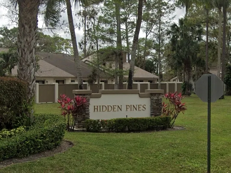 227 Wood Dale Dr — Photo 1