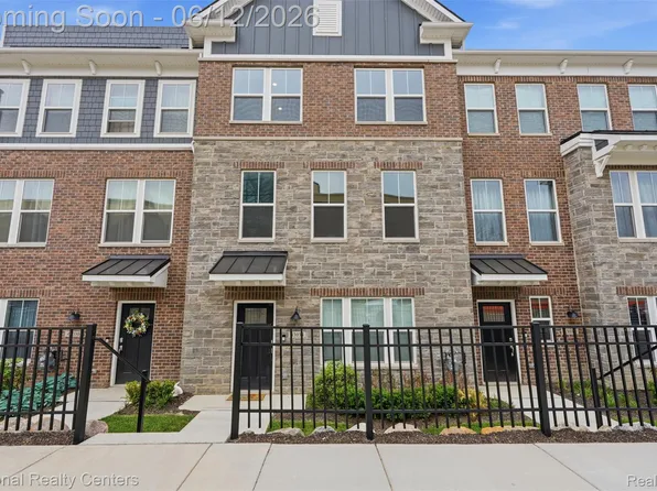 43034 Atwood Ave, Novi, MI 48375